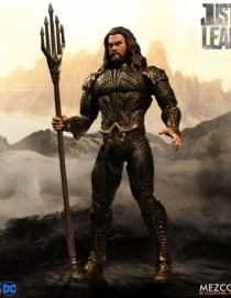 Mezco Justice League Aquaman 1:12 Collective Action Figure