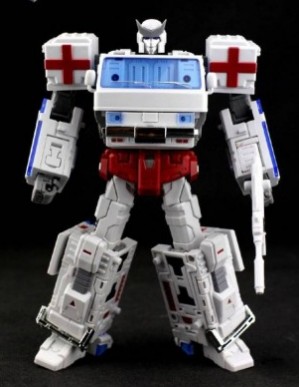 TFC Toys OS-03 Medic 3rd Party Robot Figure