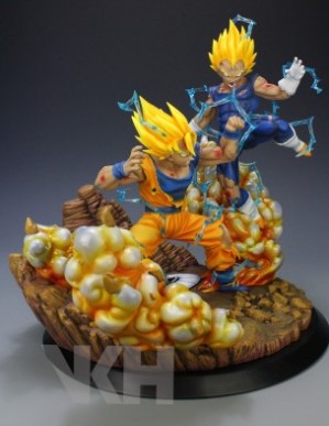 Super Saiyan Goku vs Majin Vegeta Resin Statue