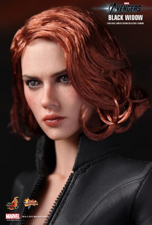 Hot Toys The Avengers Black Widow 1/6th Scale Figure