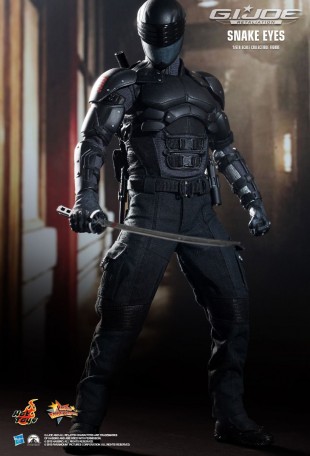 Hot Toys G.I. JOE RETALIATION SNAKE EYES 1/6TH Scale Figure